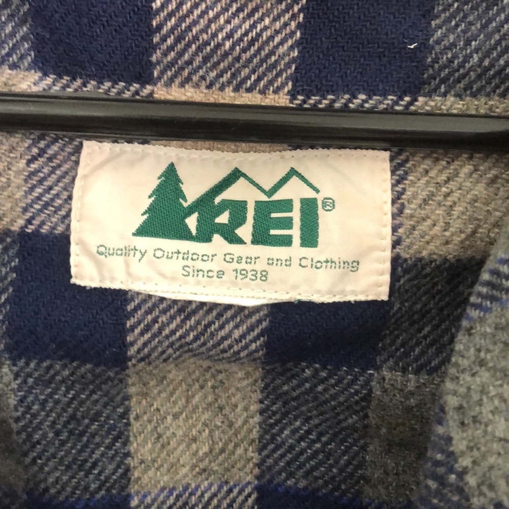 Vintage 90’s REI jacket. Dusty teal green sz med